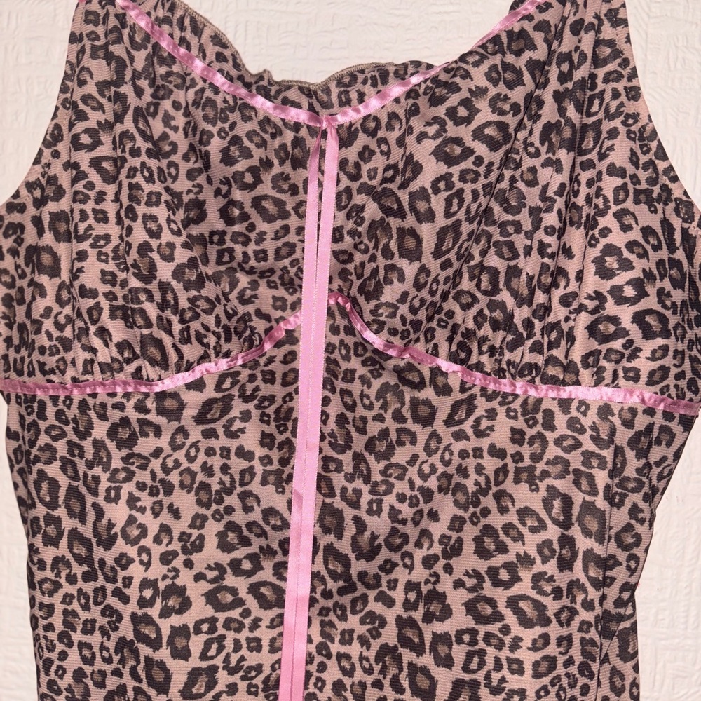 *NEW* 00s Cheetah Tank